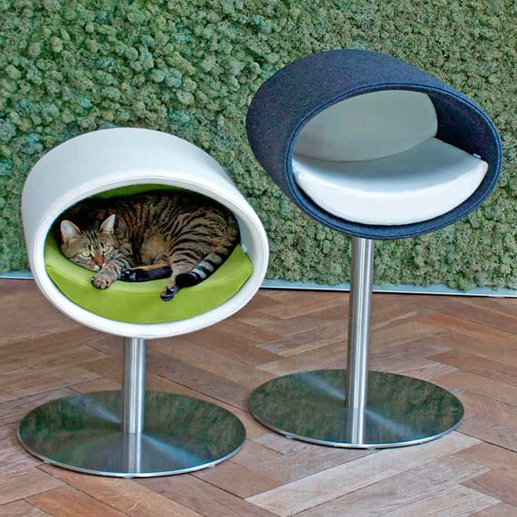 Unique cat scratcher RONDO Stand felt
