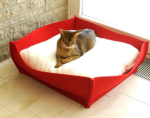 Orthopaedisches-Hundebett-Bowl-Filz-Korb-rot-pet-interiors